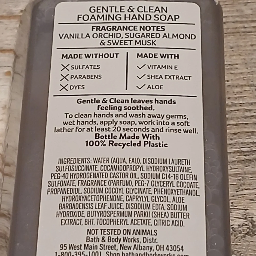 White Barn Gentle Foaming Hand Soap - Cozy Vanilla Almond